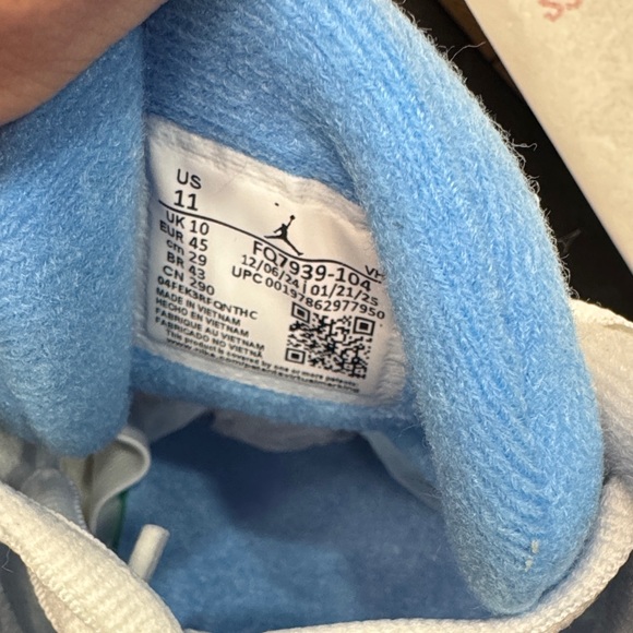 Nike Air Jordan 4 RM White Gray Blue Mens Size 11 Brand New Sneaker Classic Heat - Picture 11 of 12